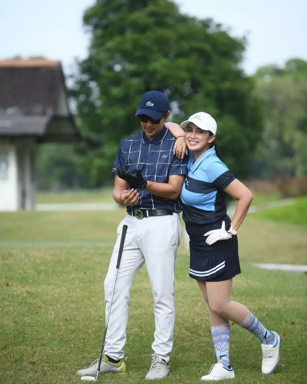 Potret 8 pasangan seleb main golf © 2021 brilio.net Potret 8 pasangan seleb main golf © 2021 brilio.net