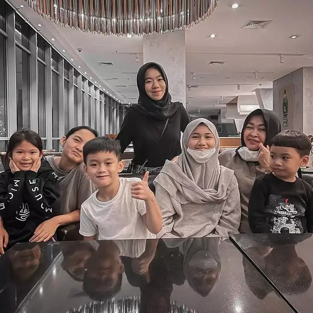 potret putri ifan seventeen Berbagai sumber potret putri ifan seventeen Berbagai sumber