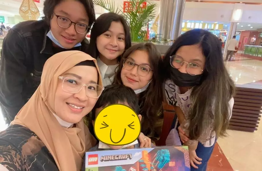 Saskia Chadwick dan Okie © Instagram