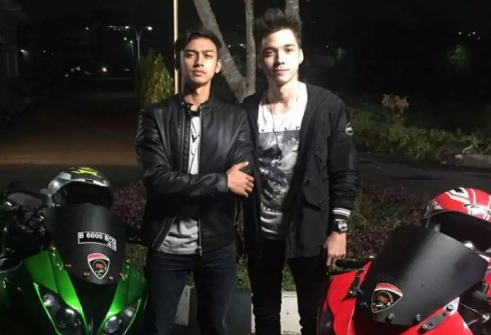 persahabatan Caesar Hito dan Stefan William © 2021 brilio.net