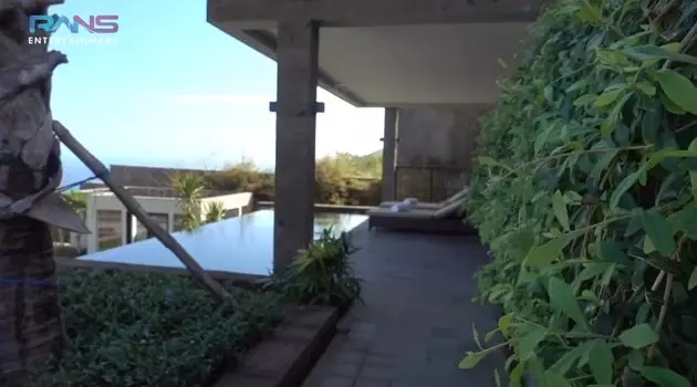 potret vila Nagita di Bali © 2021 brilio.net YouTube