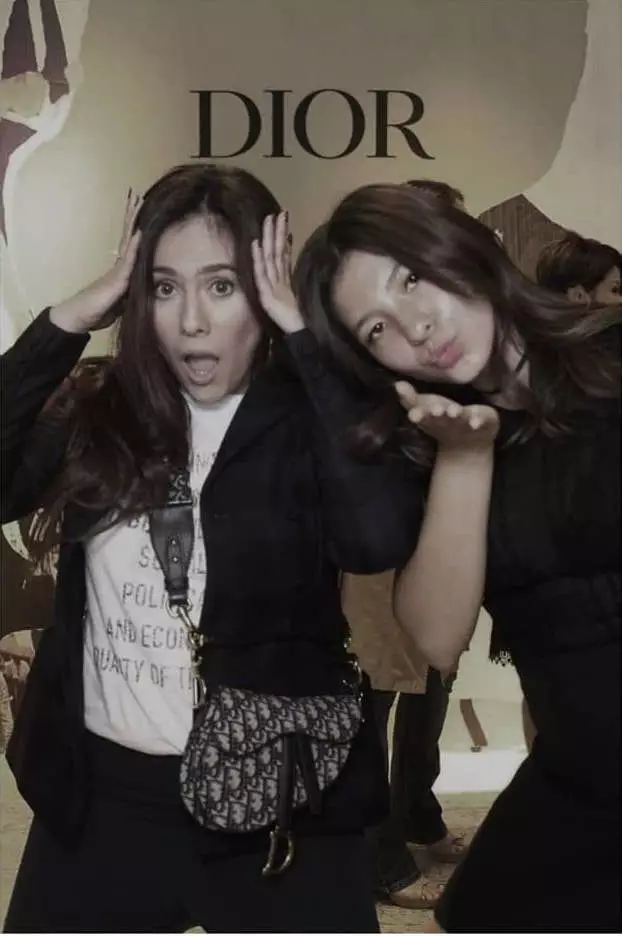 beda gaya seleb di acara Dior  © 2021 brilio.net