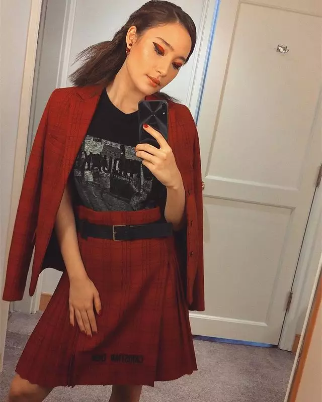 beda gaya seleb di acara Dior  © 2021 brilio.net