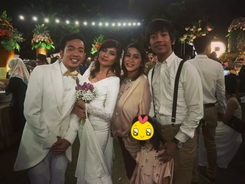 vokalis dan istri kondangan © Instagram vokalis dan istri kondangan © Instagram