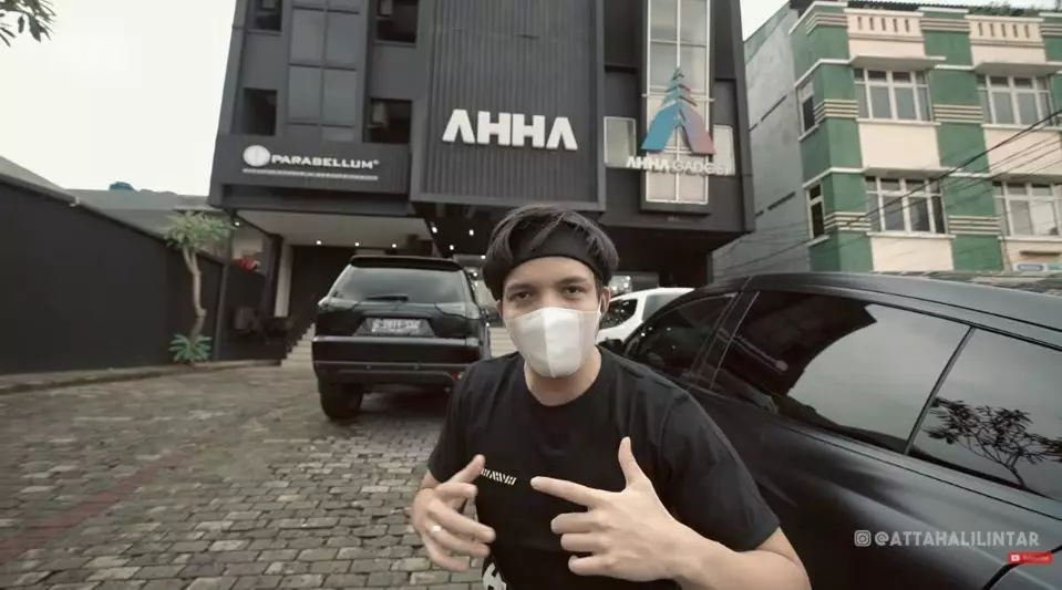 Momen Atta beri Aurel bisnis © 2021 brilio.net