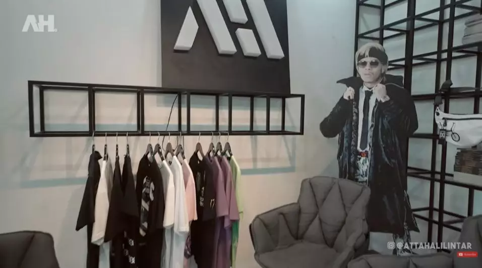 Momen Atta beri Aurel bisnis © 2021 brilio.net