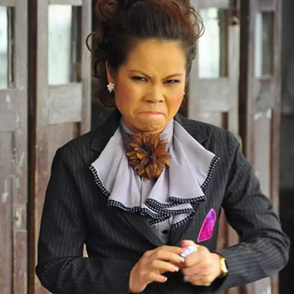 Ingat guru kocak di film Thailand First Love? Ini 10 potret terbarunya