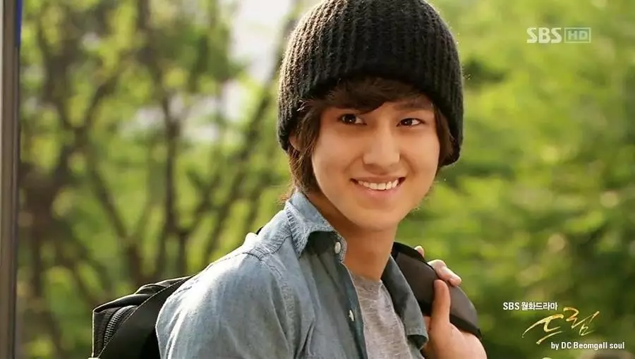 Potret transformasi Kim Bum © 2021 brilio.net