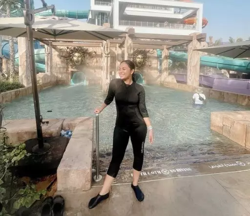 Gaya outfit Rachel Vennya liburan di Dubai © Instagram/@rachelvennya