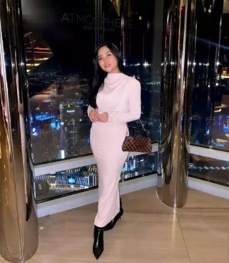 Gaya outfit Rachel Vennya liburan di Dubai © Instagram/@rachelvennya