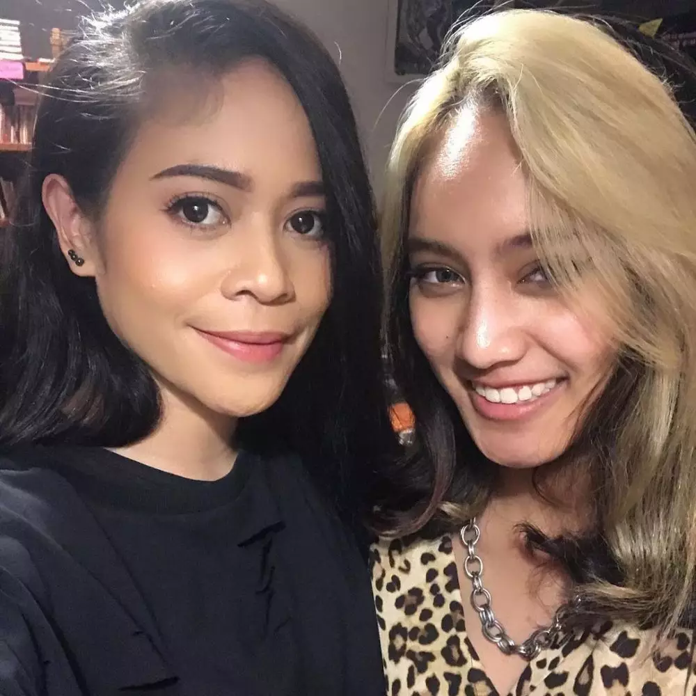 Kikan eks Cokelat dan putrinya © 2021 Instagram