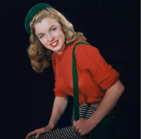 Gaya busana Marilyn Monroe © 2021 brilio.net