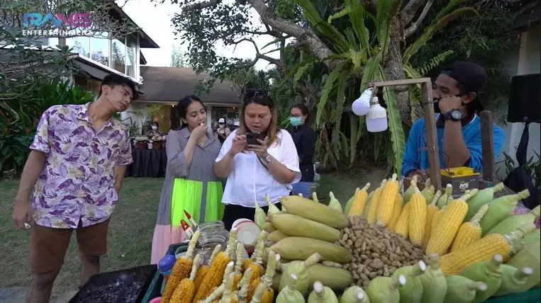 Nagita ngidam jagung bakar © YouTube