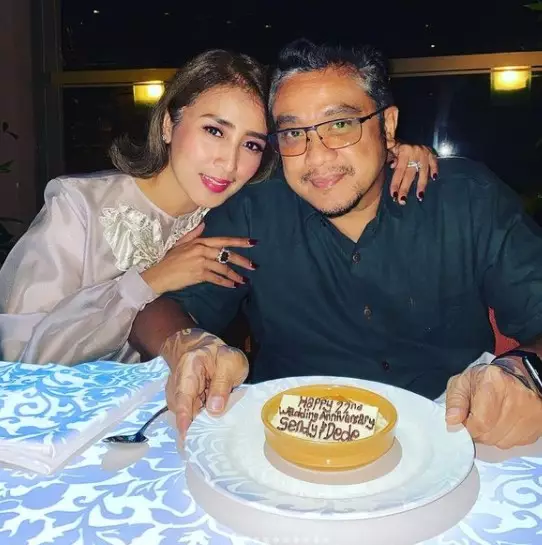 potret mesra Dede Yusuf dan istri © 2021 brilio.net
