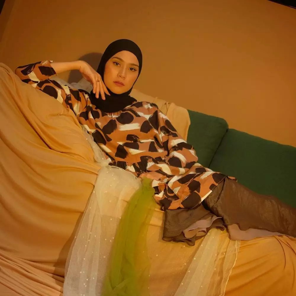 Alasan seleb cantik tak koleksi barang branded © Instagram