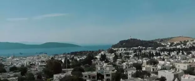 Potret liburan Ashanty & Anang di Bodrum Turki © YouTube/The Hermansyah A6