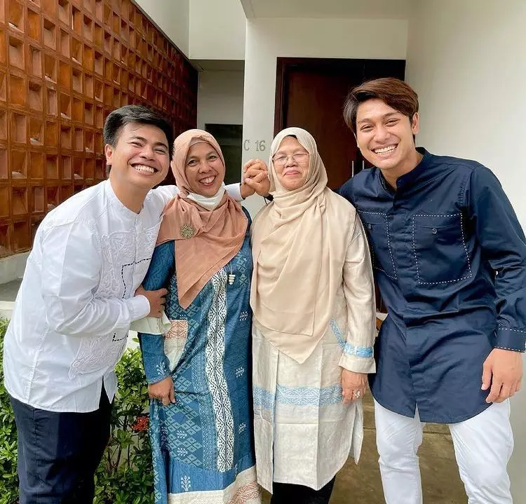 Potret kebersamaan Rizky Billar dan manajernya Instagram/@@derysyaputraraeger 