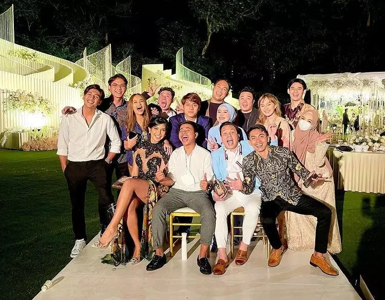 Potret kebersamaan Rizky Billar dan manajernya Instagram/@@derysyaputraraeger 