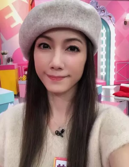 Potret terbaru Penny Lin pemain drama 'Twins' © Instagram/@penny_lin67