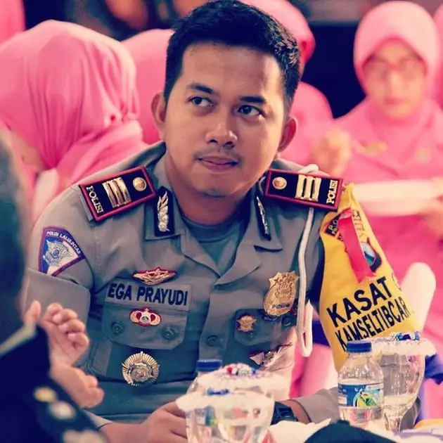 potret putra tukul yang jarang tesorot Berbagai sumber