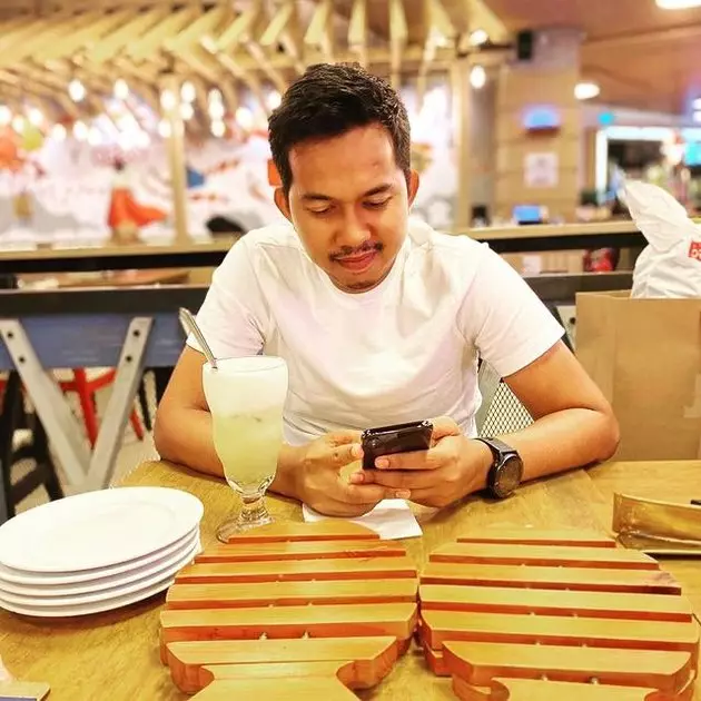 potret putra tukul yang jarang tesorot Berbagai sumber