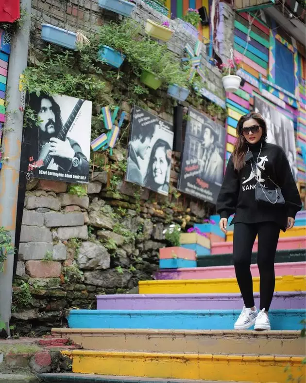 potret ashanty di jepret anang di turki Berbagai sumber potret ashanty di jepret anang di turki Berbagai sumber