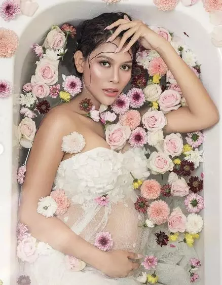 Gaya maternity 5 istri pesepak bola © berbagai sumber Gaya maternity 5 istri pesepak bola © berbagai sumber