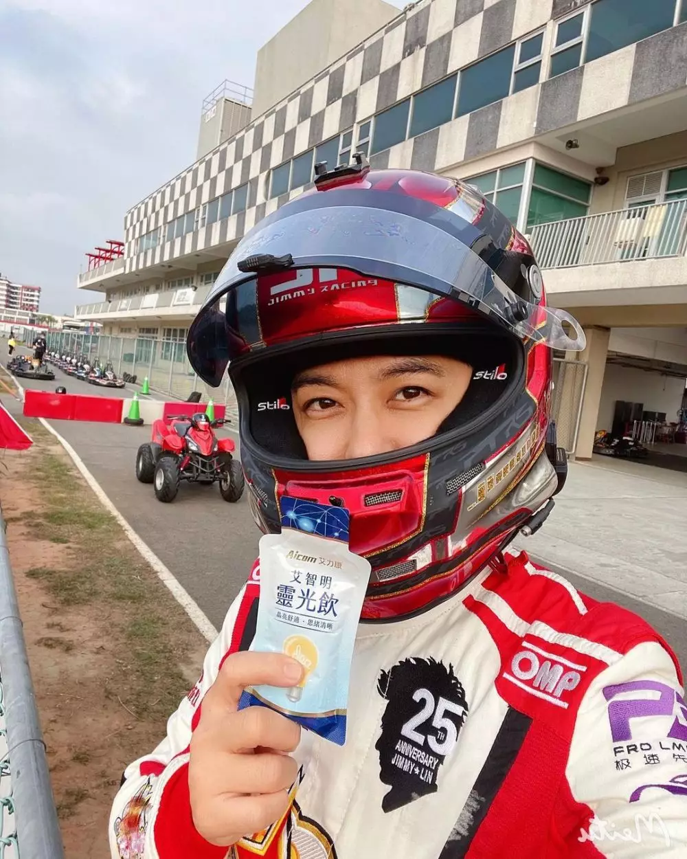 potret terbaru aktor Mandarin Jimmy Lin Instagram