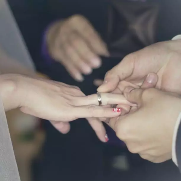 Kisah pasangan menikah dengan mahar bakso goreng ini unik banget