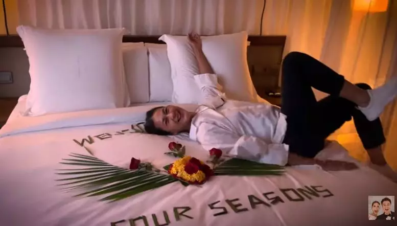 Momen Paula Verhoeven beri kejutan ke Baim Wong © YouTube/Baim Paula Momen Paula Verhoeven beri kejutan ke Baim Wong © YouTube/Baim Paula