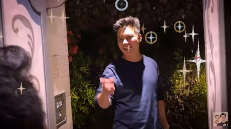 Momen Paula Verhoeven beri kejutan ke Baim Wong © YouTube/Baim Paula Momen Paula Verhoeven beri kejutan ke Baim Wong © YouTube/Baim Paula