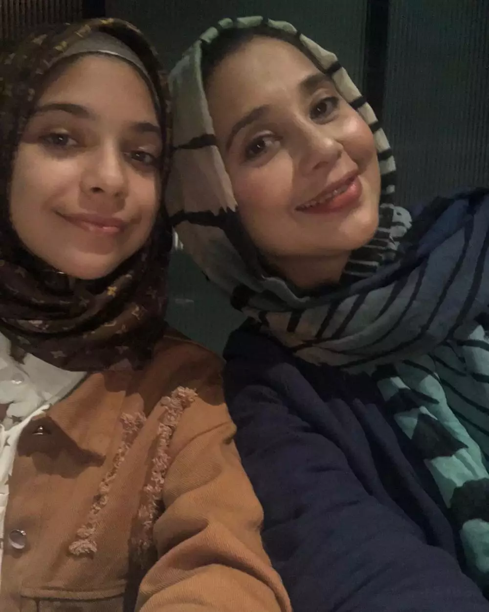 Ayu dan Isabel © Instagram