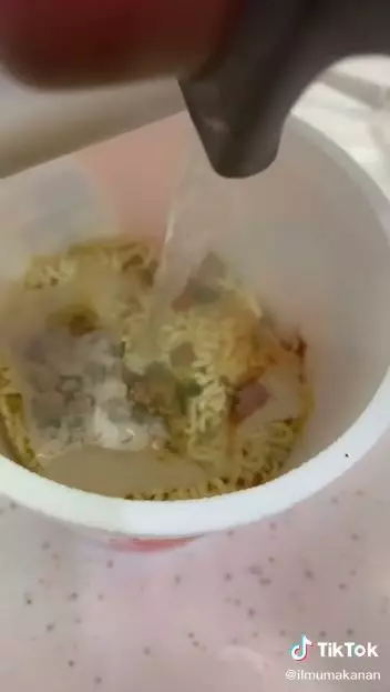 viral bumbu mi instan bisa larut diseduh Berbagai sumber