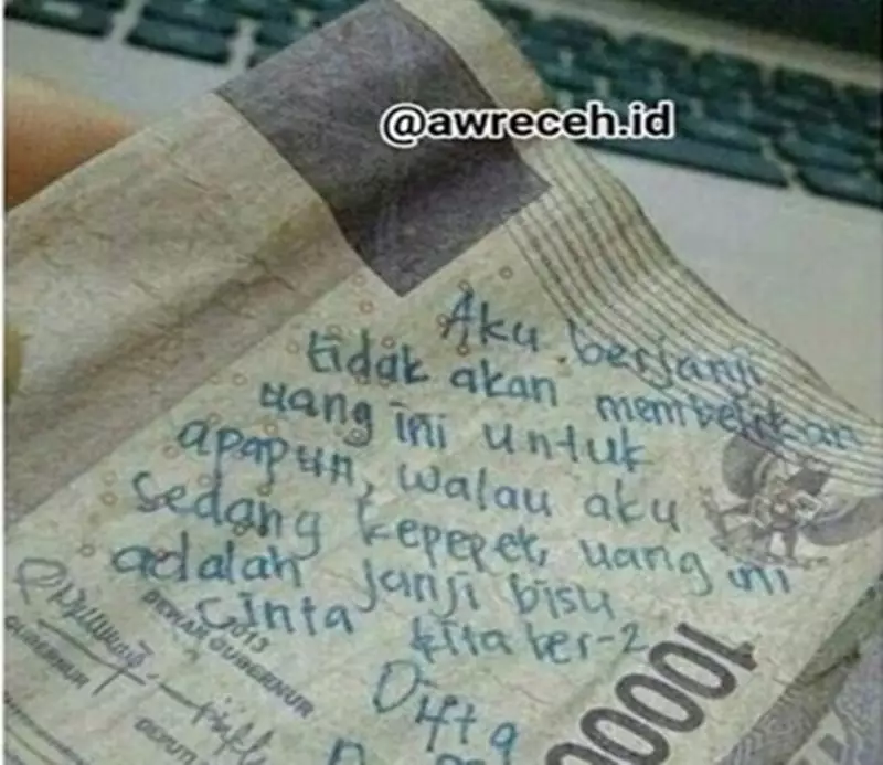 tulisan baper uang kertas © 2021 berbagai sumber tulisan baper uang kertas © 2021 berbagai sumber