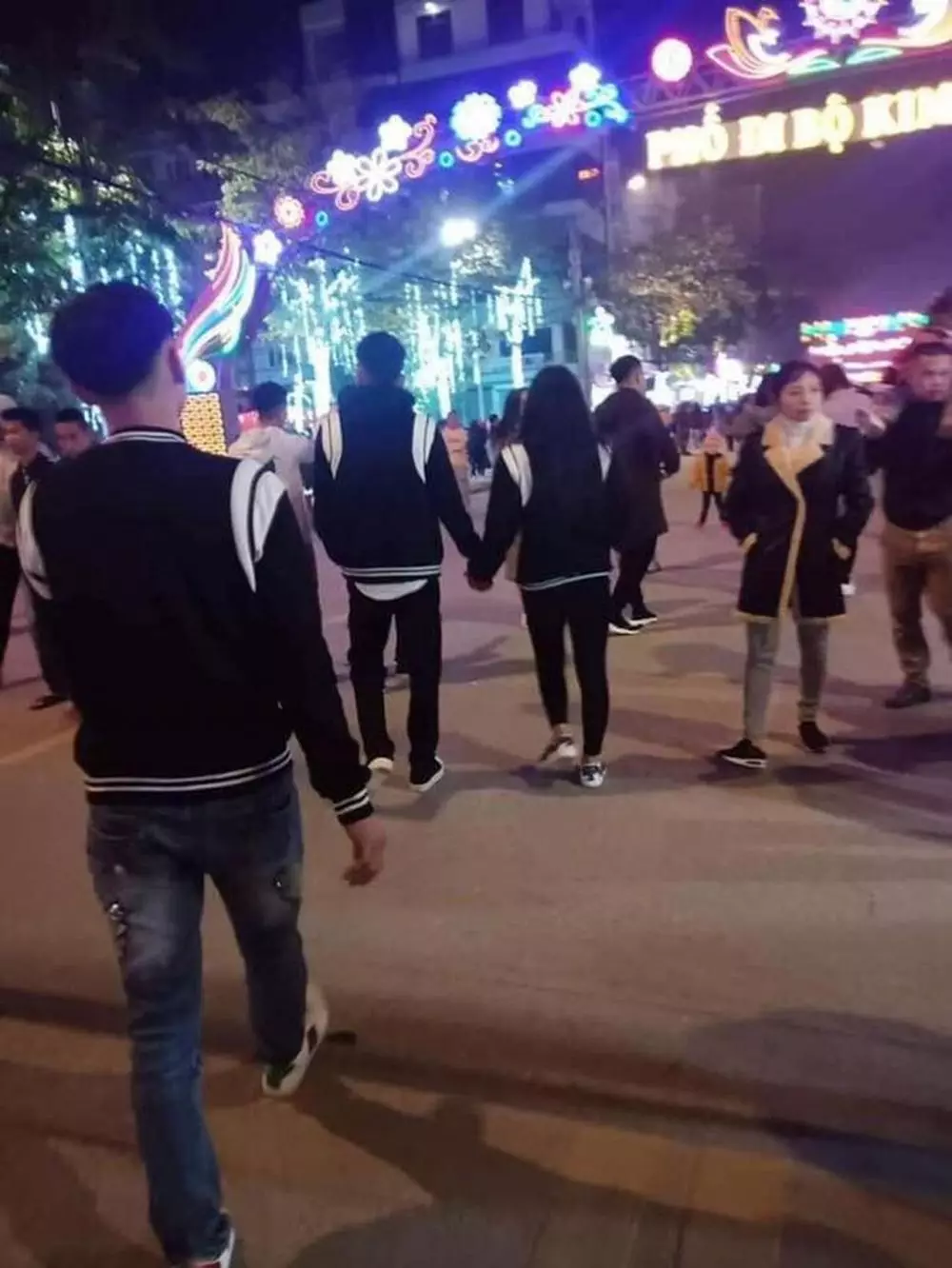 potret lucu tak sengaja kembaran © 2021 berbagai sumber