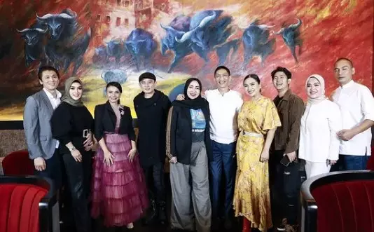 Potret pembukaan restoran Syahrini © Instagram/@princessyahrini Potret pembukaan restoran Syahrini © Instagram/@princessyahrini