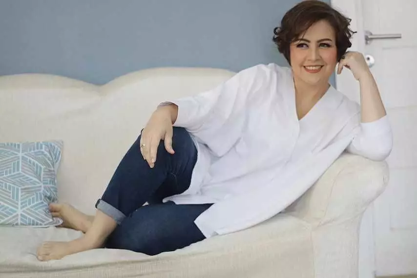 Potret terbaru 9 personel grup vokal wanita era 2000-an dari berbagai sumber Potret terbaru 9 personel grup vokal wanita era 2000-an dari berbagai sumber