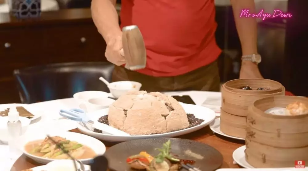 ulang tahun ayah Ayu Dewi © YouTube ulang tahun ayah Ayu Dewi © YouTube