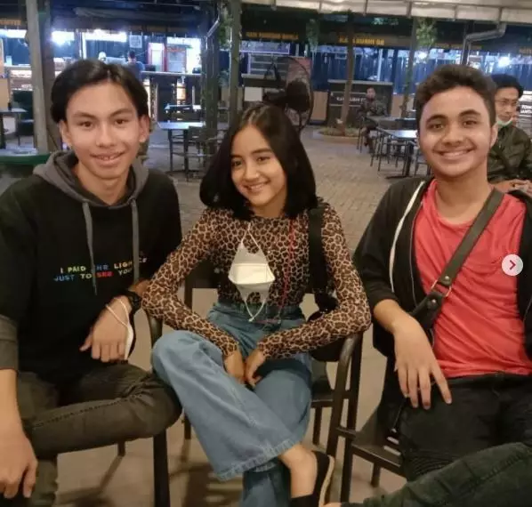 potret terbaru nasar anuz Berbagai sumber