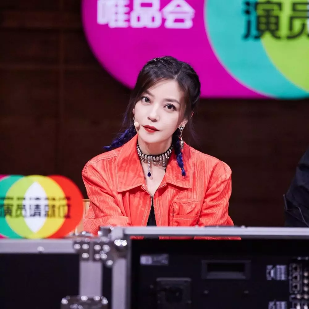 potret terbaru vicki zhao © 2021 Instagram potret terbaru vicki zhao © 2021 Instagram