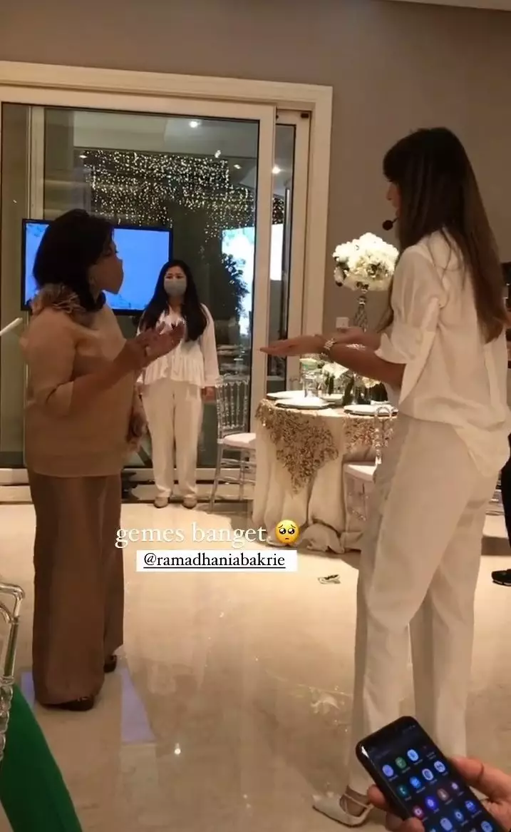 ulang tahun ibunda seleb © 2021 brilio.net