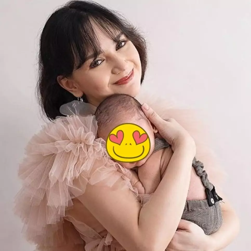 10 Potret Angelica Simperler dan baby Ryuzi, bikin gemas