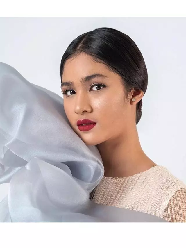 potret Cut Syifa saat bermakeup tebal © Instagram/@cutsyifaa potret Cut Syifa saat bermakeup tebal © Instagram/@cutsyifaa