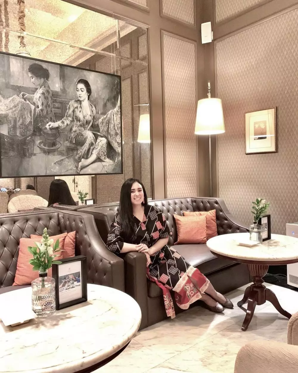 potret Ayushita dengan dress anggun banget © 2021 brilio.net