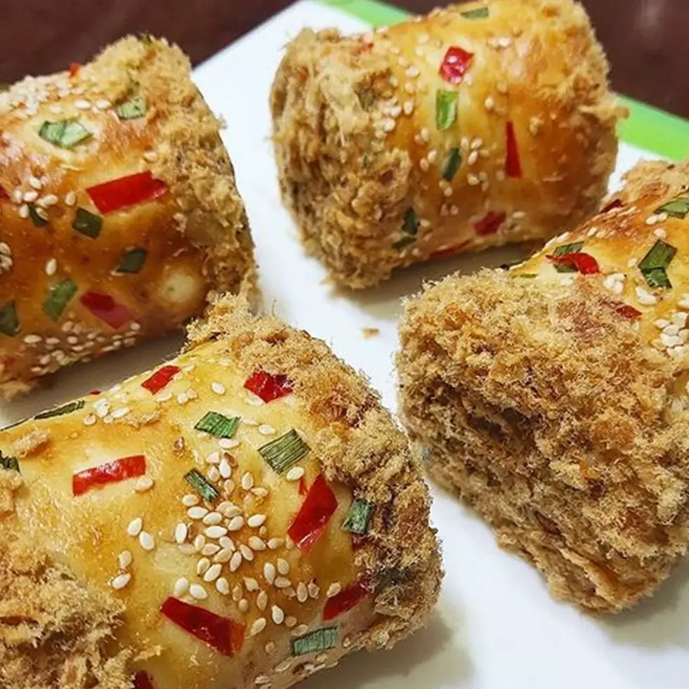 10 Resep kreasi roti abon, gurih, enak dan menggugah selera