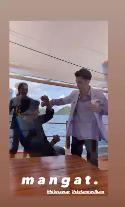 Potret kompak pemain Badai Pasti Berlalu di luar syuting © Instagram Potret kompak pemain Badai Pasti Berlalu di luar syuting © Instagram