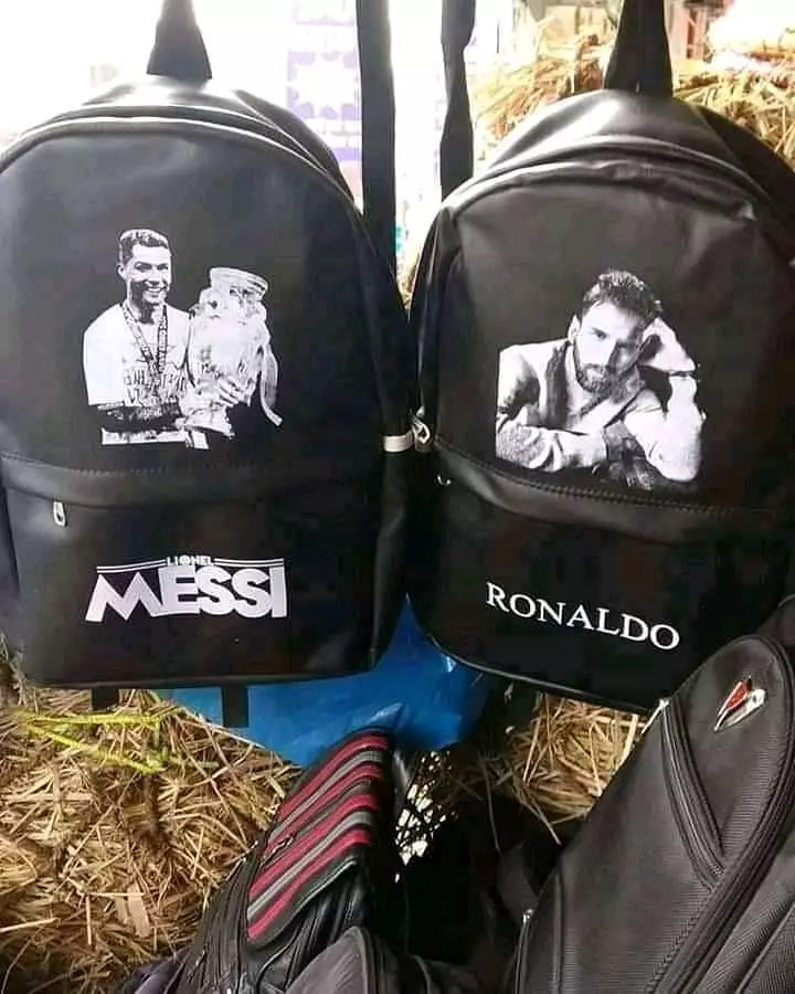 tulisan di barang dagangan lucu © 2021 instagram.com