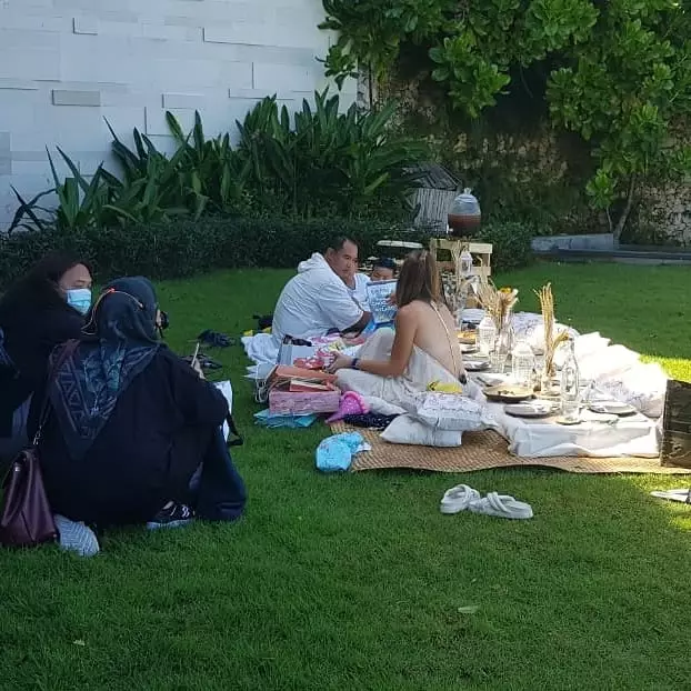 pemotretan ulang tahun mikhayla © 2021 Instagram pemotretan ulang tahun mikhayla © 2021 Instagram