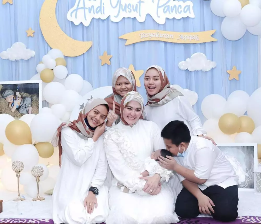 potret terbaru polwan freestyle atas moge © 2021 Instagram