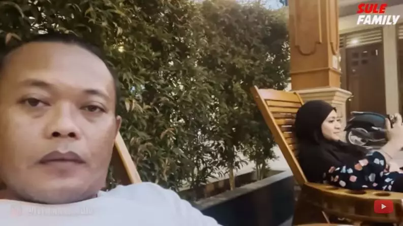 Sule curhat Nathalie ngidam aneh-aneh © YouTube/SULE FAMILY Sule curhat Nathalie ngidam aneh-aneh © YouTube/SULE FAMILY